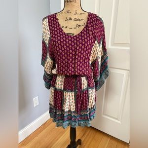 Size xxs American eagle outfitters flowy dress with tie in middle